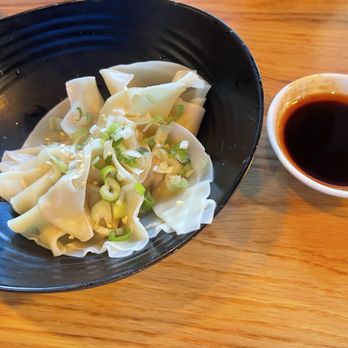 Dough Zone Dumpling House - San Mateo - Pork Wontons in Chili Sauce (6)  红油猪肉抄手 - Shanghainese Near Me - San Mateo, California