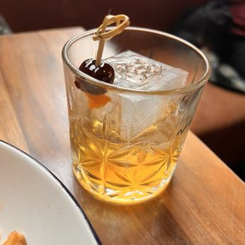 Merchant - Cocktail Bars Near Me - Madison, Wisconsin