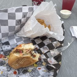 BLTEA sandwich and house chips