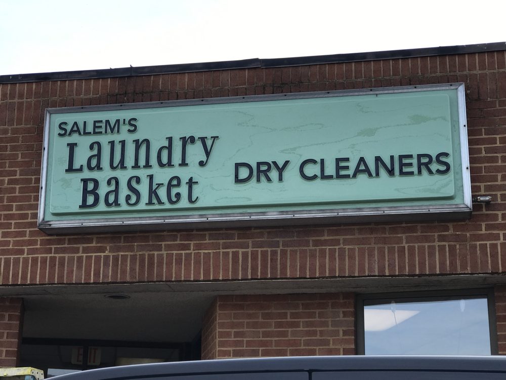 LAUNDRY BASKET Updated May 2024 894 E Main St, Salem, Virginia