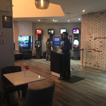 Cineplex Fifth Avenue Cinemas - Cinema Near Me - Vancouver, British Columbia