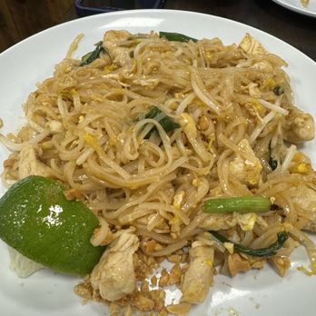 Thai House - Chicken Pad Thai Noodle - Thai Near Me - Georgetown, Kentucky Thai House - Chicken Pad Thai Noodle - Thai Near Me - Georgetown, Kentucky