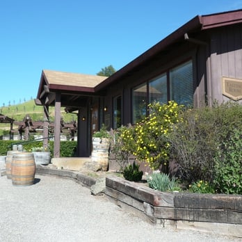 Pedroncelli Winery - Wineries Near Me - Geyserville, California Pedroncelli Winery - Wineries Near Me - Geyserville, California