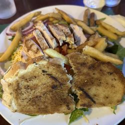 Davison Road Inn - Pittsburgh chicken salad with garlic toast