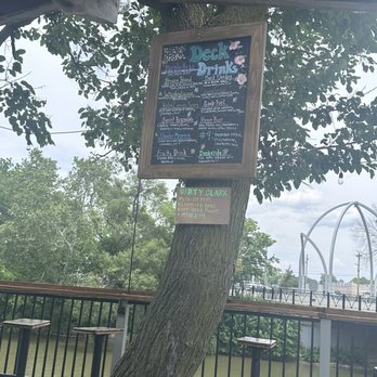 The Deck - American Near Me - Fort Wayne, Indiana