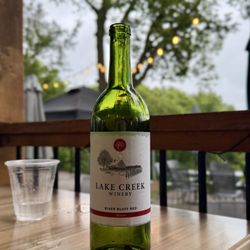 Lake Creek Winery