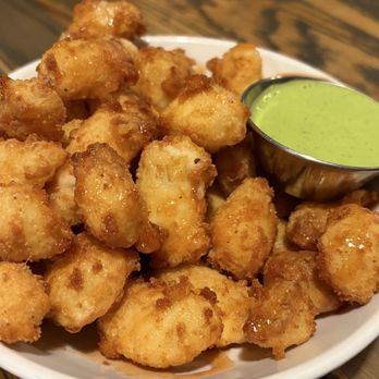 Old Town Tap - Fried cheese curds $15 March 2026 - Pizza Near Me - Truckee, California