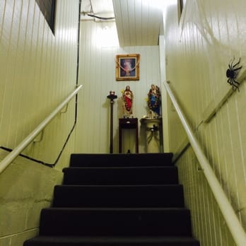 First Physical & Functional Rehab - Hallway to upstairs where acupuncture and massage are. - Physical Therapy Near Me - Waipahu, Hawaii