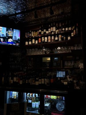 M WINEHOUSE by null
