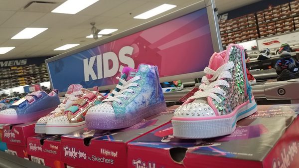 nike store lee outlets