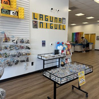 Bricks & Minifigs - Toy Stores Near Me - Laguna Niguel, California Bricks & Minifigs - Toy Stores Near Me - Laguna Niguel, California