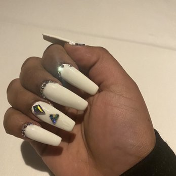 Nails 4 You - Another shot of where the diamonds should have been if they had not fallen off within 4 hours. - Nail Salons Near Me - Canoga Park, California