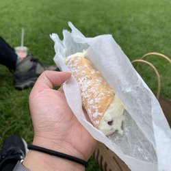 Pink Pastry Shop - $5.50 Cannoli