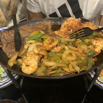 Mi Cozumel - Steak and Shrimp Fajitas. - Mexican Near Me - Cincinnati, Ohio Mi Cozumel - Steak and Shrimp Fajitas. - Mexican Near Me - Cincinnati, Ohio