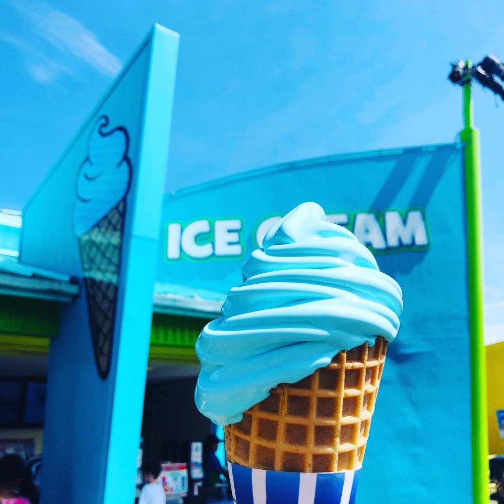 SNOOPY ICE CREAM AT KINGS ISLAND 6300 Kings Island Dr, Kings