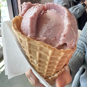 Salt & Straw - Strawberry - Ice Cream & Frozen Yogurt Near Me - Portland, Oregon Salt & Straw - Strawberry - Ice Cream & Frozen Yogurt Near Me - Portland, Oregon