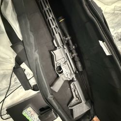 Dale & Jill's Sporting Goods and Pawn - Firearms distributor