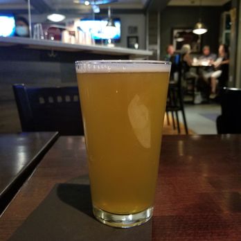 Johnny's Restaurant & Bar - Sports Bars Near Me - Calistoga, California
