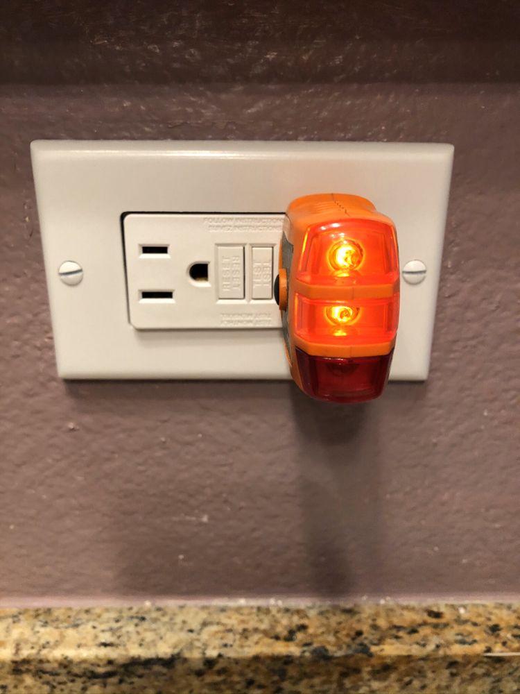 Slide of Guidry's Electrical