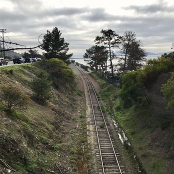 Miller Knox Regional Park - Overlooking the train tracks - Parks Near Me - Richmond, California Miller Knox Regional Park - Overlooking the train tracks - Parks Near Me - Richmond, California