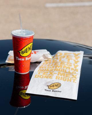 Taco Bueno by null