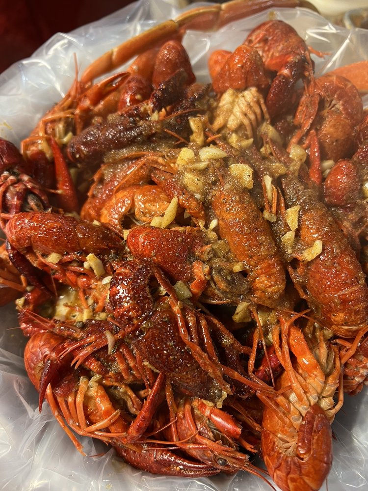 JZ FISH & WINGS Updated June 2024 18 Photos 6842 Stage Rd, Memphis, Tennessee Seafood