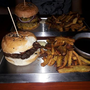 Mi Barrio - Burgers Near Me - Buenos Aires, C