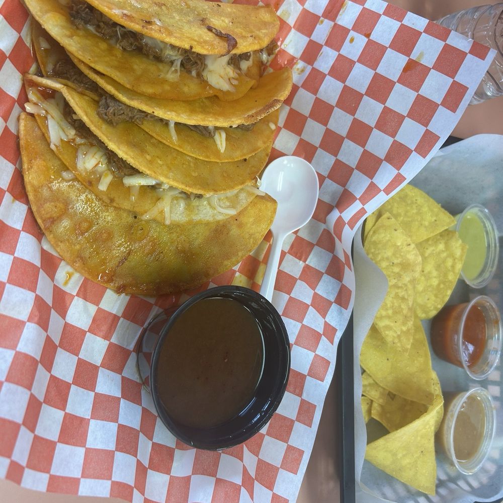 Tacos de Birria