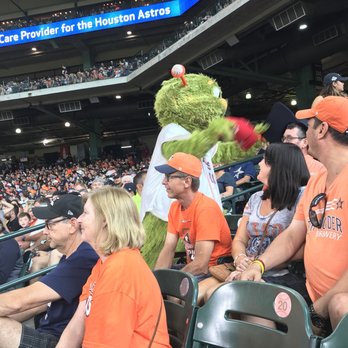 Daikin Park - Stadiums & Arenas Near Me - Houston, Texas