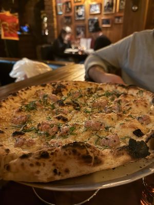 Leonardo's Pizza Palace by null