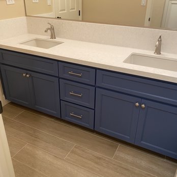 Enrique's Tile and Granite - Updated the quartz counter and flooring - Tiling Near Me - Livermore, California Enrique's Tile and Granite - Updated the quartz counter and flooring - Tiling Near Me - Livermore, California