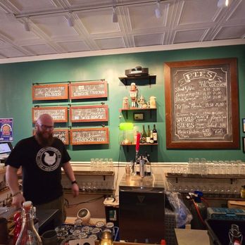 Fat Hen Brewing Company - Steve at the bar - Breweries Near Me - Exeter, New Hampshire