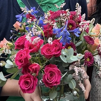 Four Seasons Flowers - Centerpiece - Florists Near Me - San Diego, California
