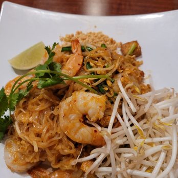 Baan Thai Cuisine - Shrimp pad thai - Thai Near Me - Humble, Texas