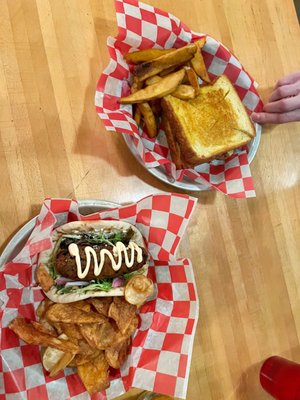 Cedar Springs Brewing Company by null