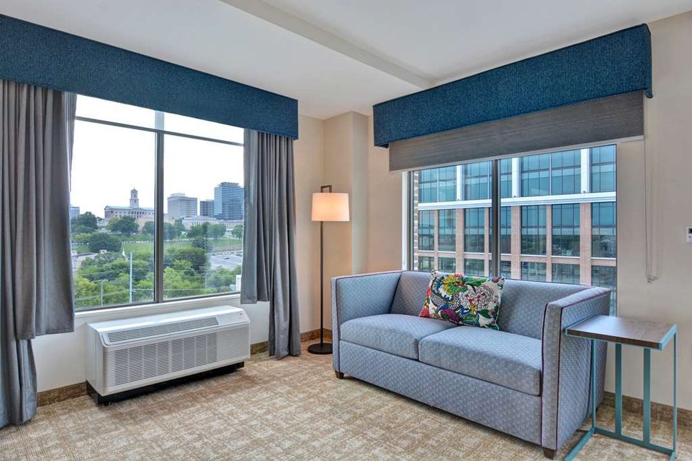 Hampton Inn & Suites Nashville Downtown Capitol View