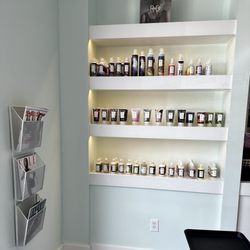 h2blow the blowdry + makeup bar - Hair products
