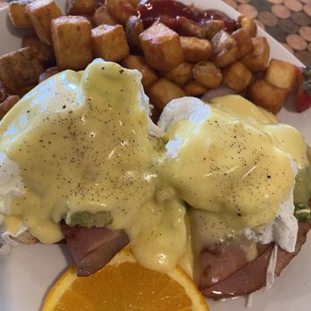 Parkside Cafe - Eggs Benedict - Breakfast & Brunch Near Me - Evergreen, Colorado Parkside Cafe - Eggs Benedict - Breakfast & Brunch Near Me - Evergreen, Colorado