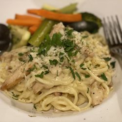 The Wharf - Chicken linguini alfredo