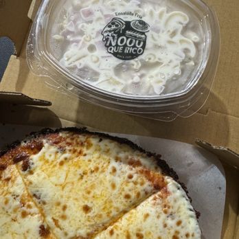 Ñooo Que Rico - macaroni salad and cheese pizza - Cuban Near Me - Orlando, Florida