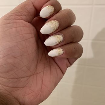 Lulu's Nails - Nail Salons Near Me - Mount Sinai, New York