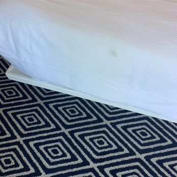 Isla Bella Beach Resort - Dirty linen - Resorts Near Me - Marathon, Florida