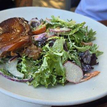 Aloha Mixed Plate - Salad with shoyu chicken - Hawaiian Near Me - Lahaina, Hawaii