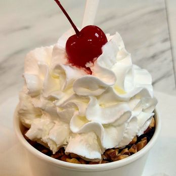 Rick's Ice Cream - Sundae - Ice Cream & Frozen Yogurt Near Me - Palo Alto, California
