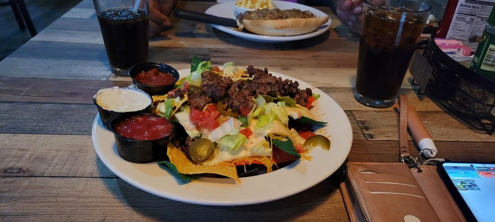 Kings Roadhouse Bar & Grill