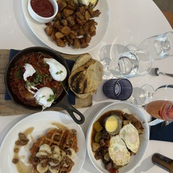 ARLO - New American Near Me - San Diego, California