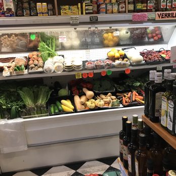 Dave's Fresh Pasta - Grocery area - Sandwiches Near Me - Somerville, Massachusetts Dave's Fresh Pasta - Grocery area - Sandwiches Near Me - Somerville, Massachusetts