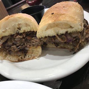 Beef 'O' Brady's - Pubs Near Me - Dothan, Alabama