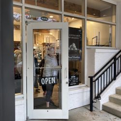 Buttermilk Sky Pie Shop - Entrance