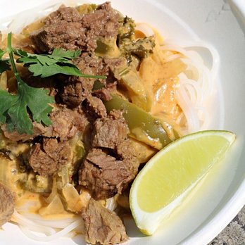 Noodles O'Brien - Thai Curry Noodles with Beef - Food Trucks Near Me Noodles O'Brien - Thai Curry Noodles with Beef - Food Trucks Near Me